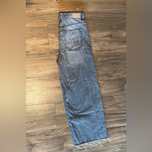 Zara Grey Washed Wide leg jeans - Picture 3 of 3